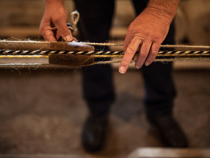 Seilherstellung im LWL-Freilichtmuseum Hagen
Bildnachweis: LWL-Freilichtmuseum Hagen, Foto: Jakob Studnar