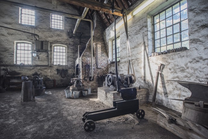 Blick in den Sensenhammer des Museums
Bildnachweis: LWL-Freilichtmuseum Hagen, Foto: Heike Wippermann