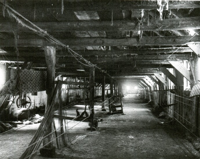 Innenaufnahme der Doppelspinnbahn der Seilerei Lefken aus den 1930er-Jahren
Bildnachweis: LWL-Freilichtmuseum Hagen